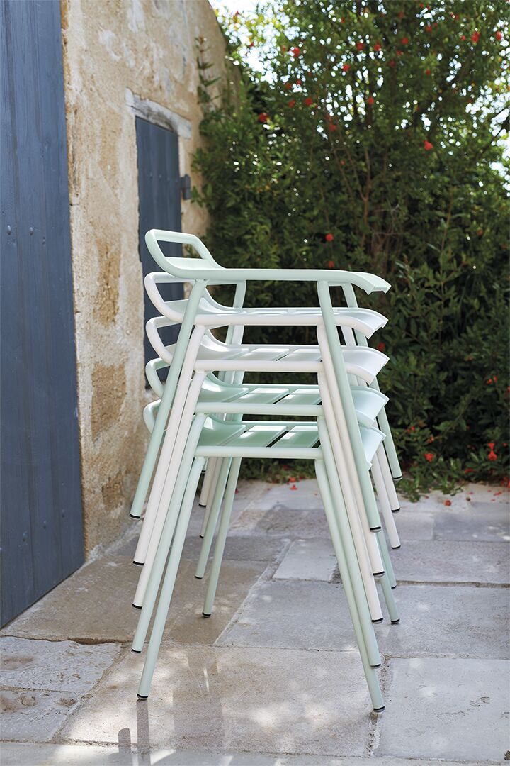 MONCEAU_TABOURET_MENTHE_GLACIALE_BLANC_COTON_PUGET_BOOKGSS2021_SEBASTIEN_EROME
